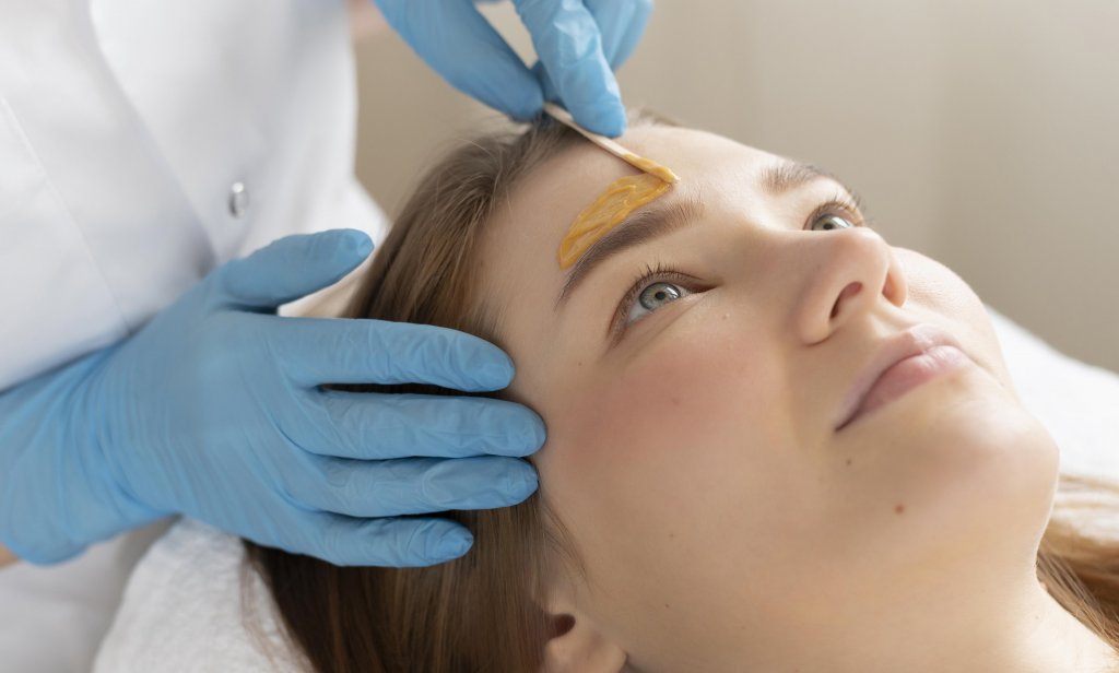Brow Waxing Treatment After Botox